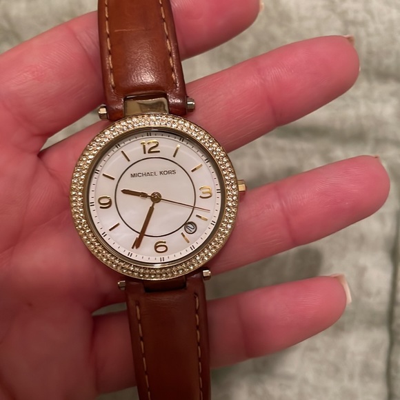 Michael Kors Watch - Picture 5 of 5